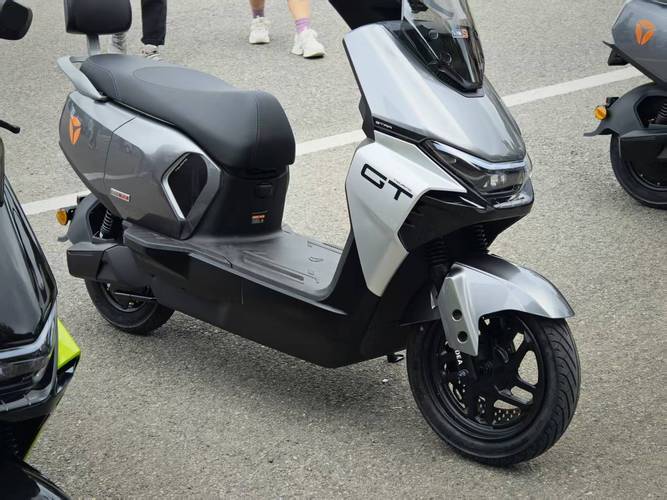 雅典售后維修電話地址，雅迪售后維修電話