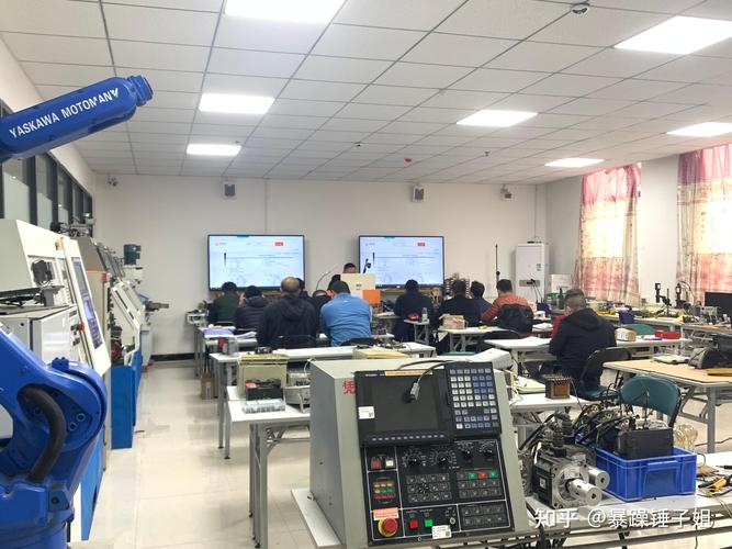 電路板維修課程，提升技術(shù)水平，拓展職業(yè)前景