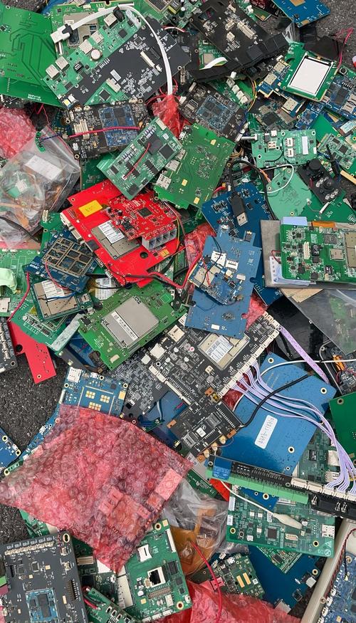 高價回收線路板，線路板回收設(shè)備有哪些